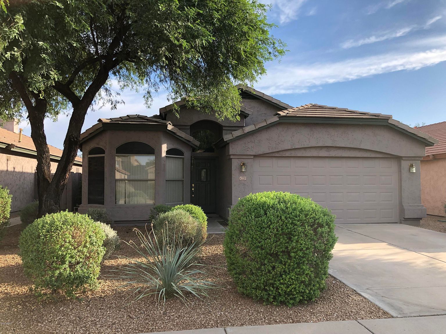 4339 E Lone Cactus Dr Phoenix Az 85050 Zillow