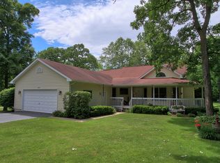 8007 Bellevue Ave, Spring Grove, IL 60081