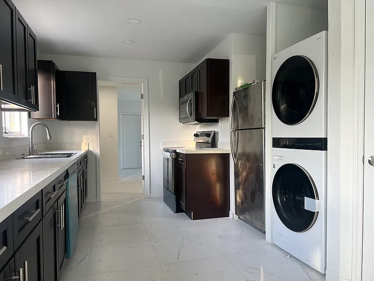 26825 Saint Thomas Dr — Photo 6