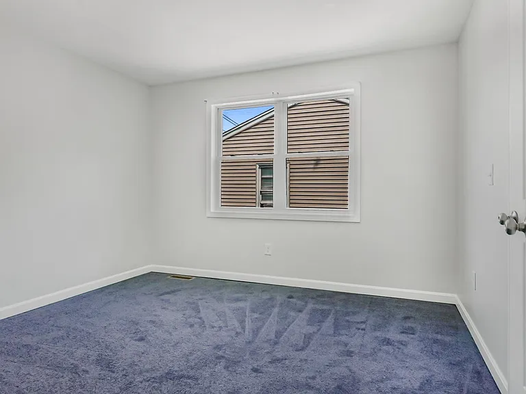 Unit Photo