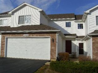 541 Mallard Ln, Sugar Grove, IL 60554