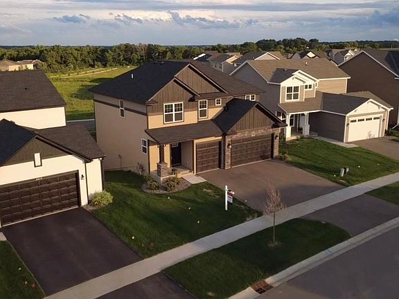 4th image of 8813 Periwinkle Blvd