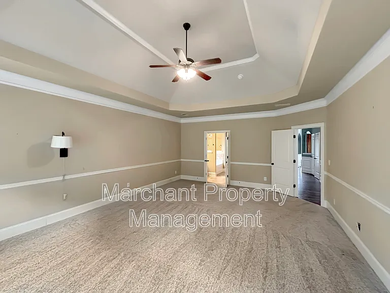 32 Governors Lake Way — Photo 14