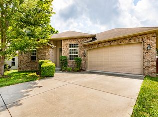 3118 E Huron St, Springfield, MO 65804