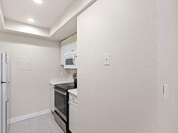 5th image of 14630 NE 32nd St #7
