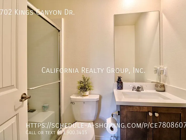 2702 Kings Canyon Dr — Photo 49