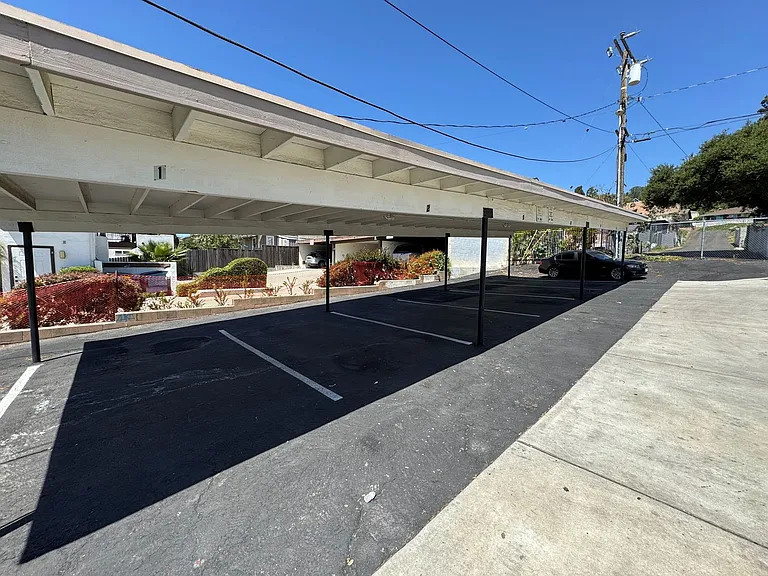 711 E. Pleasant Street — Photo 21