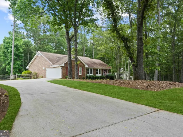 190 Chimney Spgs, Tyrone, GA 30290