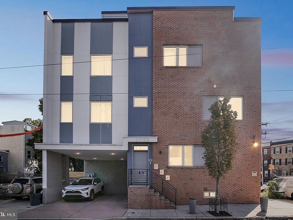 1st image of 2555 Carpenter St APT C