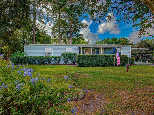 736 San Mateo Rd, Satsuma, FL 32189
