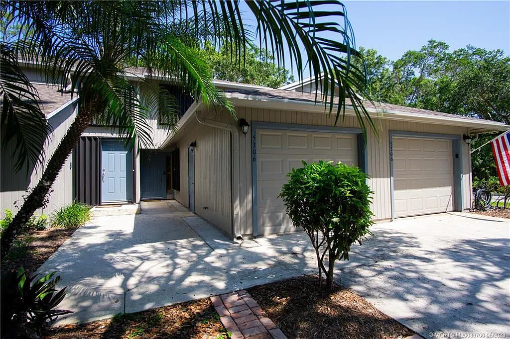 3 bed, 2.0 bath, 1600 sqft, $3,700 — Photo 2