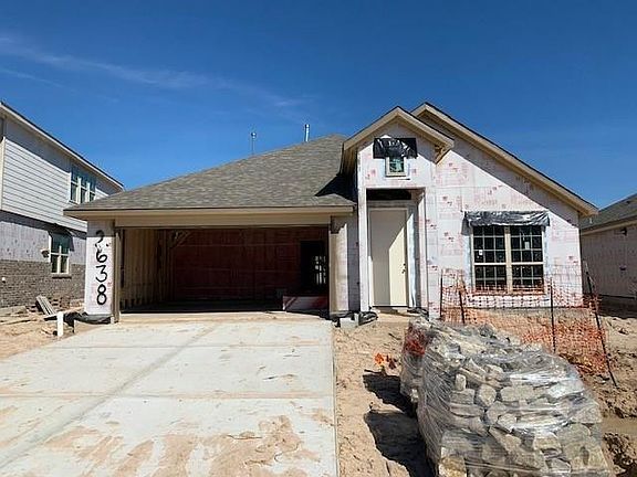 2nd image of 2638 Ivy Wood Ln