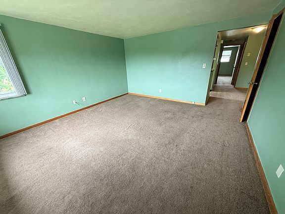 4th image of 4760 Holiday Dr Suite 3