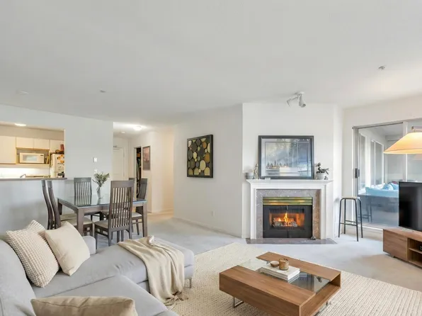 525 Wheelhouse Sq #202, Vancouver, BC V5Z 4L8