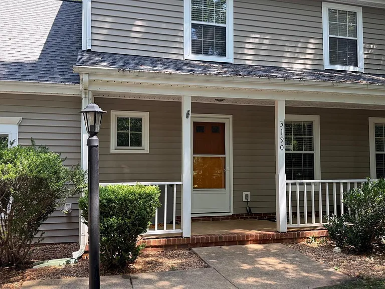 3190 Saddlebrook Ln — Photo 1