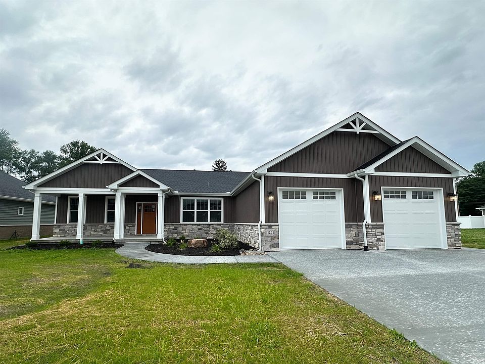 1st image of 1201 N Wild Pine Dr
