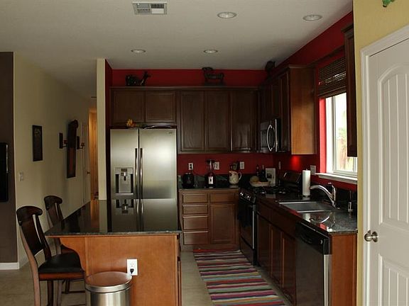 3rd image of 3976 Finch Dr