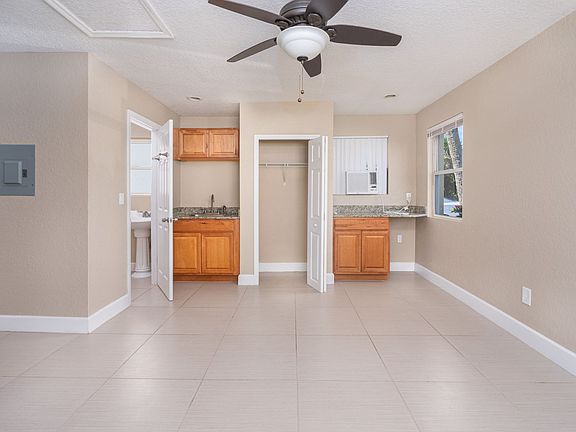 3rd image of 3635 S Atlantic Ave