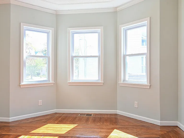 22 Chestnut St #1 — Photo 17