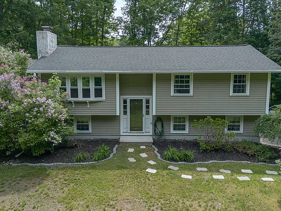 2nd image of 75 Piscataqua Road