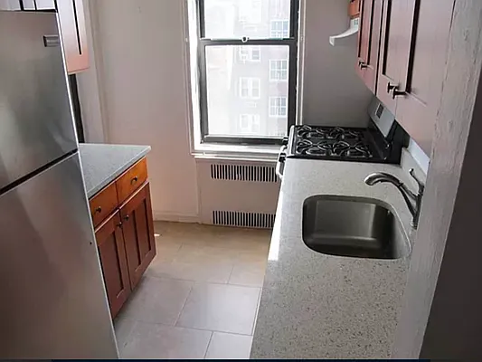 Rented by RealTegrity NY LLC | media 79