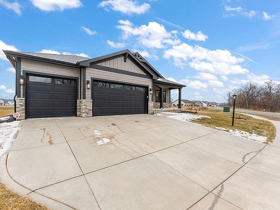 5th image of 1651 Forest Ridge Dr