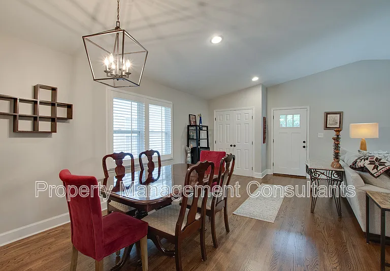 805 Rison Ave NE — Photo 7