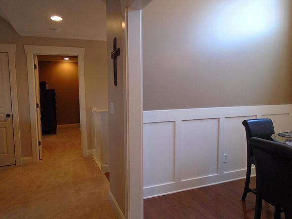 5th image of 1096 Jonas Dr #128