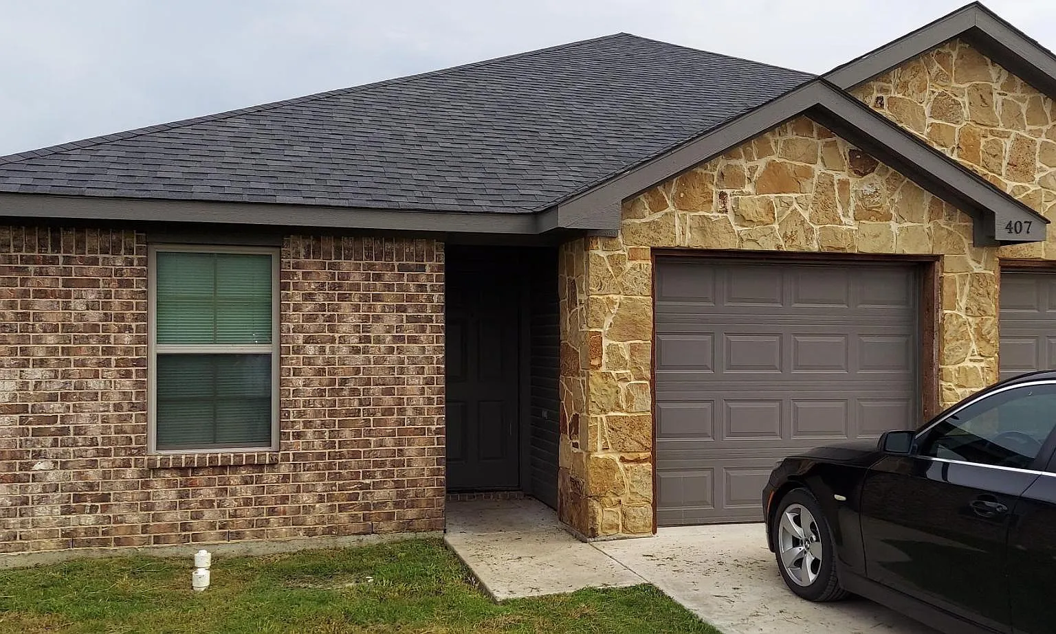 3 bed, 1348 sqft, $1,625 — Photo 1