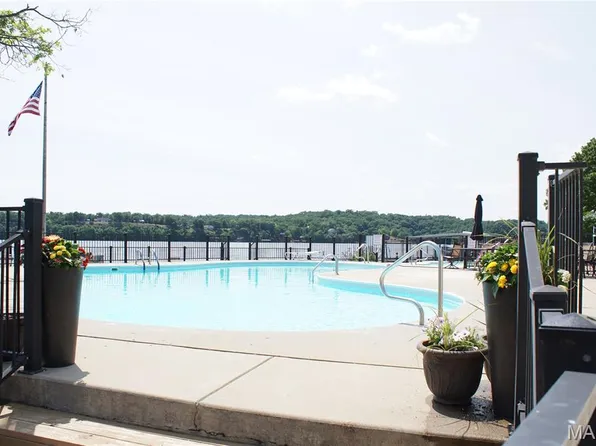 139 Barba Le Ln #2D, Lake Ozark, MO 65049