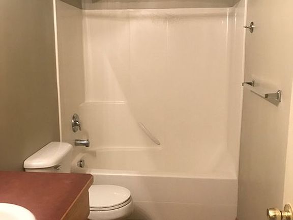 4th image of 502 Idaho St #6