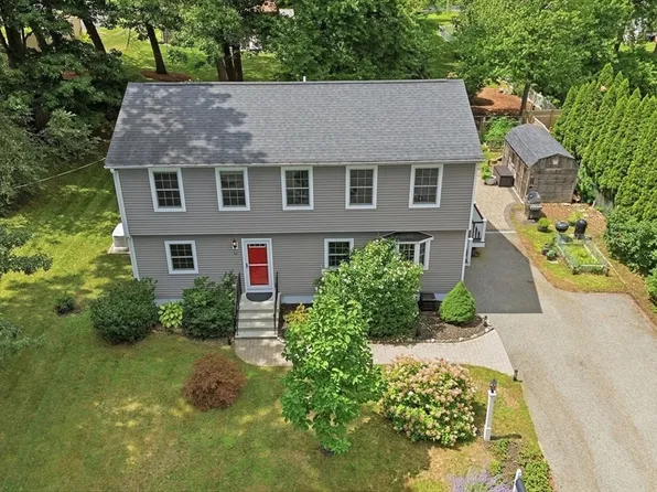 12 Woodbine Ter, Westford, MA 01886