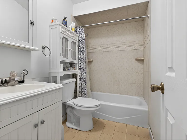 131 Paterson Ave #2 — Photo 8