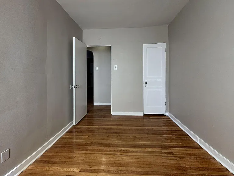 6840 Marshall Rd — Photo 11