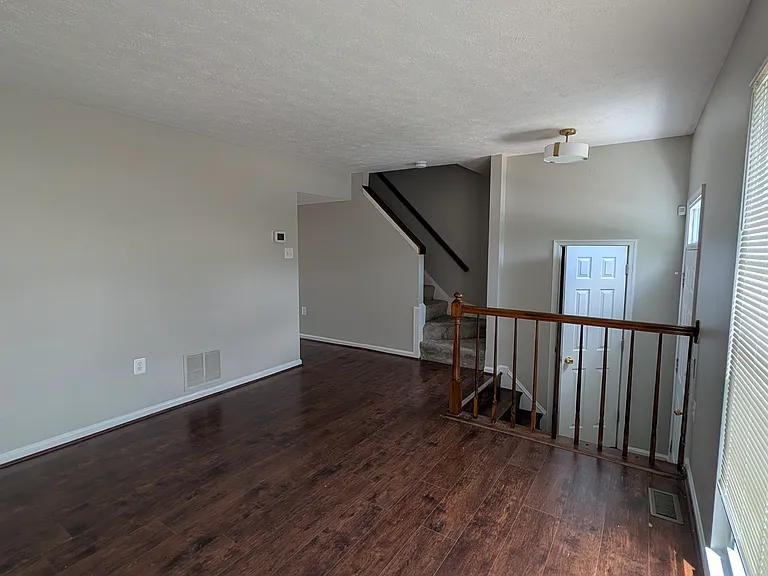 1722 Winding Brook Way — Photo 3