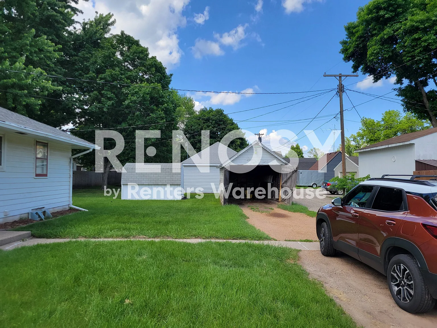 Newly Updated 5 Bedroom 1 3/4 Bath Home In Le Sueur available September 1st — Photo 3