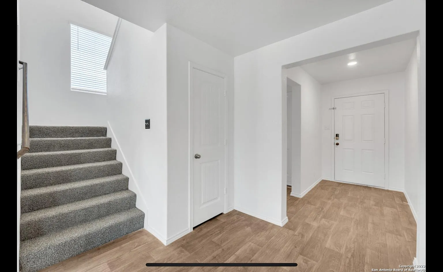 5506 Rosillo Hl — Photo 2