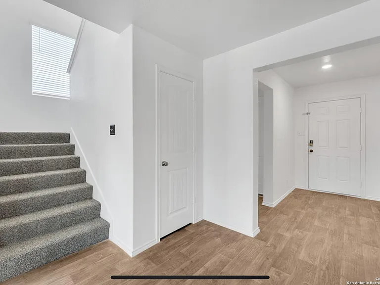 5506 Rosillo Hl — Photo 2