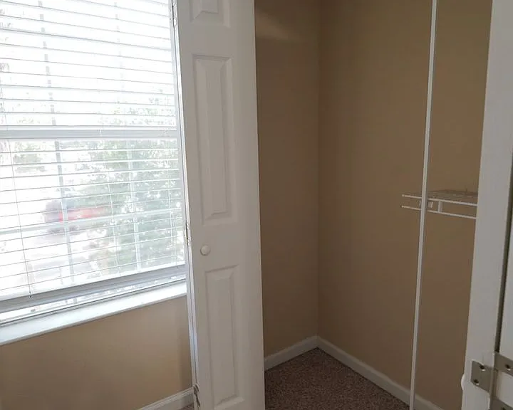847 W Georgia St — Photo 30