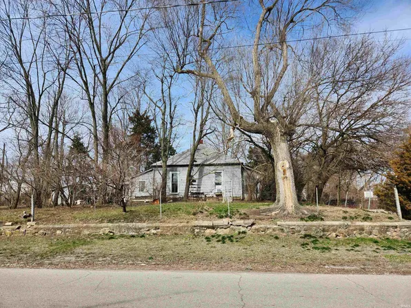 2719 S Vine St, Muncie, IN 47302