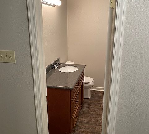 3rd image of 1818 Brinson St #B