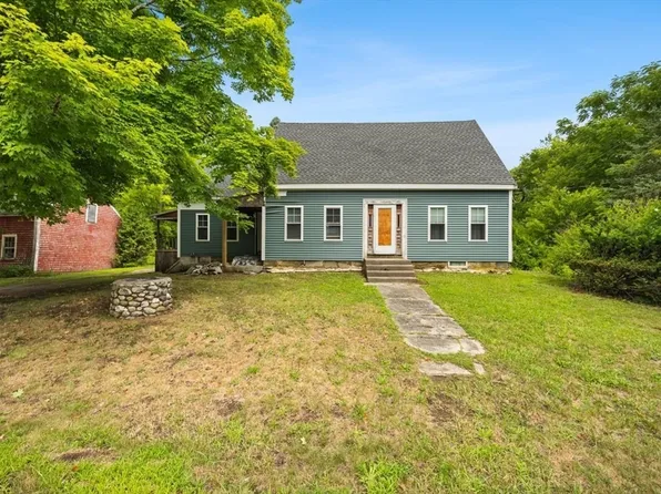 551 Tremont St, Taunton, MA 02780