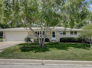 6700 Dellrose Ct, Greendale, WI 53129