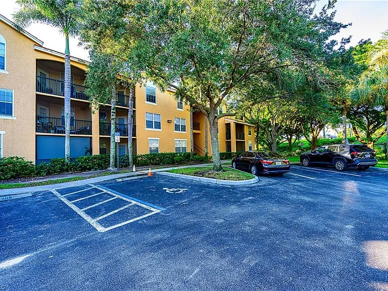 8735 River Homes Ln #6104 — Photo 10