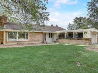 3801 W Haven Ave, Mequon, WI 53092