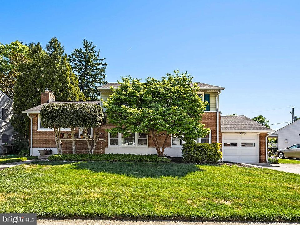 1st image of 2115 Suburban Greens Dr