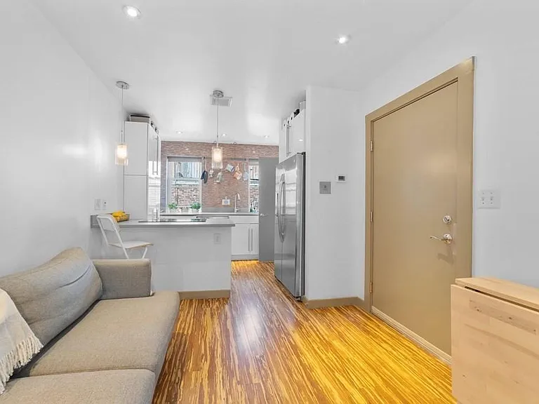 112 Prince St #4 — Photo 1