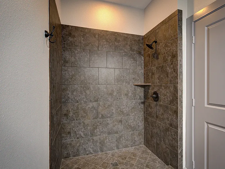 604 Maple St #2 — Photo 6
