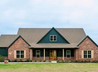 1008 Twin Creeks Dr, Weatherford, TX 76088