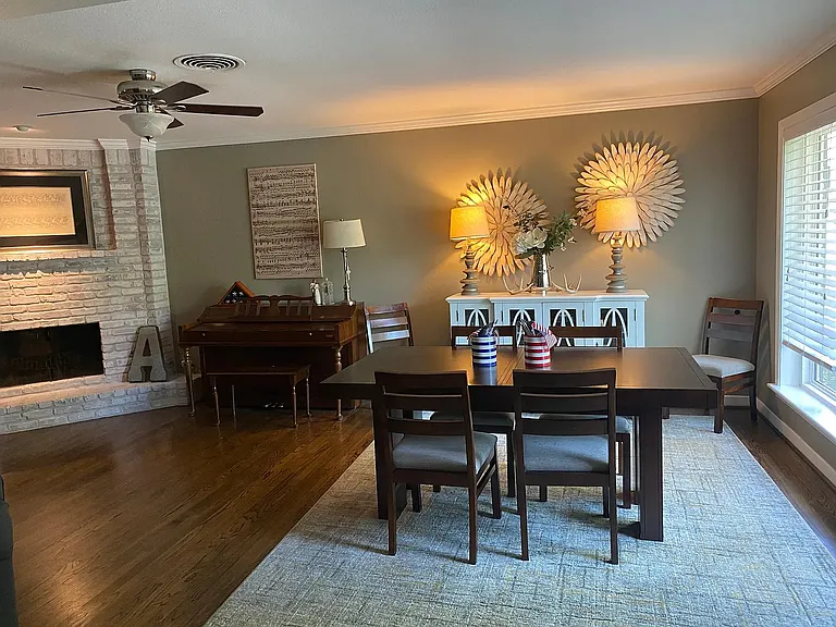 Formal Dining, Living Area